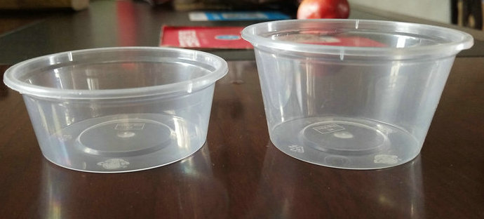 P2P4 dipping material small bowl disposable lunch box lunch box fast food napkin chopsticks paper edge Urumqi Xinjiang