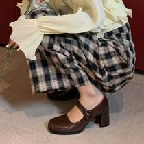 Self-retained giant beauty ~ chocolate color word with thick heel leather Mary Jane shoes French high heels single shoes women