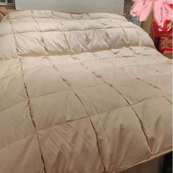 Authentic Ultra-Soft Edgeless Goose down Quilt 4.0Pro, Spring Quilt, All-Season Winter Quilt, Thickened, New Product for Autumn and Winter 2026 Authentic Ultra-Soft Edgeless Goose down Quilt 4.0Pro, Spring Quilt, All-Season Winter Quilt, Thickened, New Product for Autumn and Winter 2026
