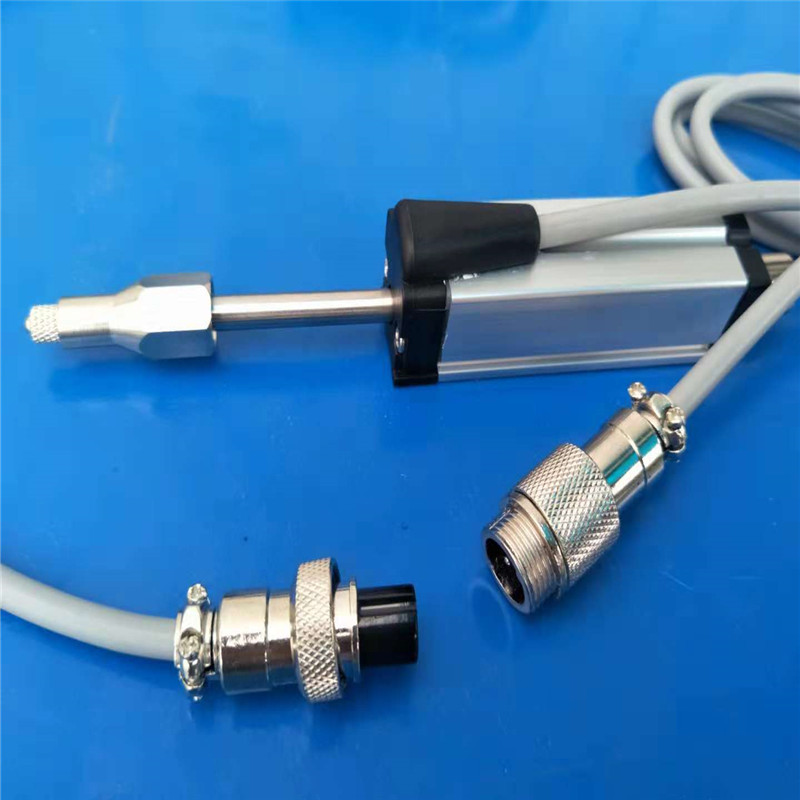 Датчик линейного перемещения ктс 50. Линейный датчик на станке. Линейный потенциометрический датчик. Датчик линейного перемещения 4-20 ма. Линейный потенциометр ktc-175.