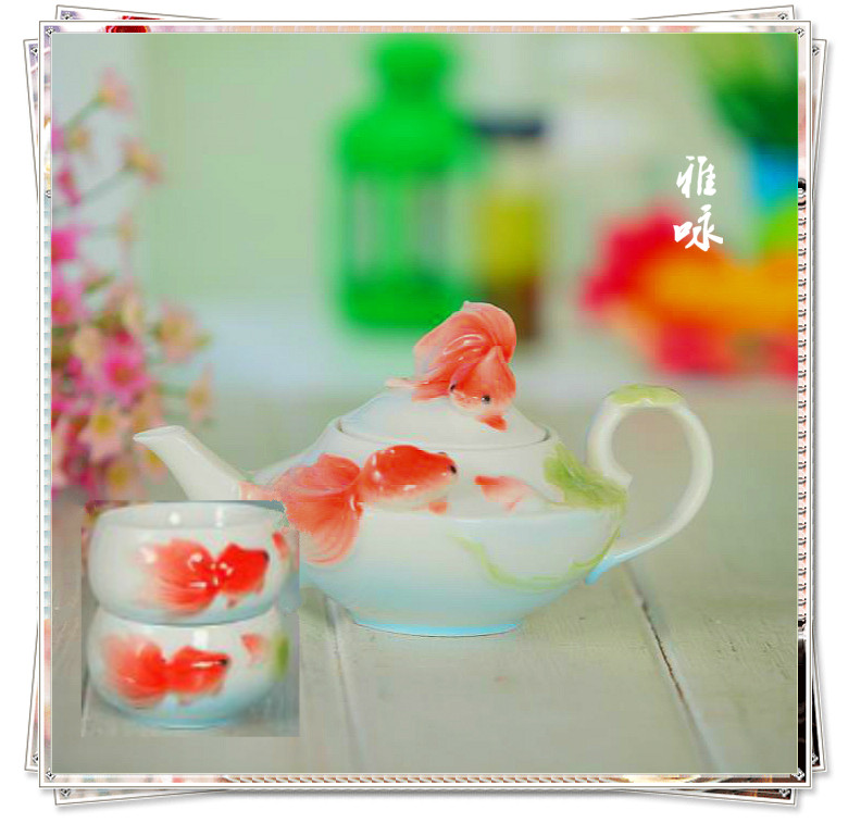Enamel Porcelain Goldfish One Pot Two Cups Office Birthday Travel Set Group Tea Tea Teapot Wedding flange porcelain