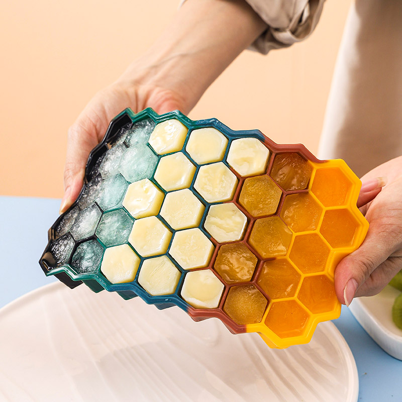 Silicone gel ice cubes ice-making box made of ice molds homemade Homemade Food Ice Hockey Ice-food Grade Frozen with lid