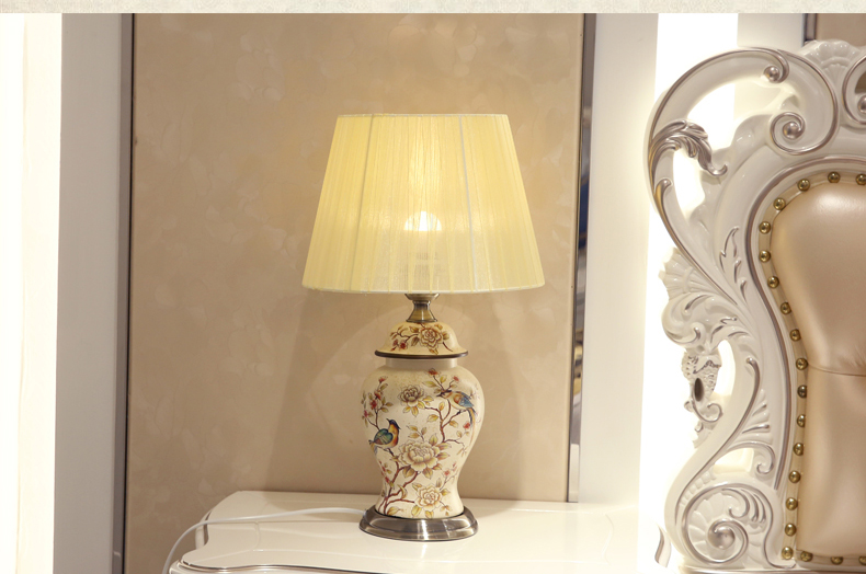 American rural idyll lamp creative Europe type restoring ancient ways the sitting room is the study of bedroom the head of a bed ceramic decoration lamp