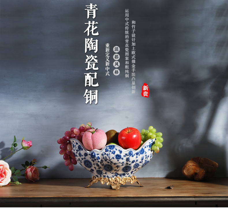 Spend the fox new Chinese style classic blue and white porcelain with copper fruit bowl basin of I sitting room home furnishing articles of dried fruit