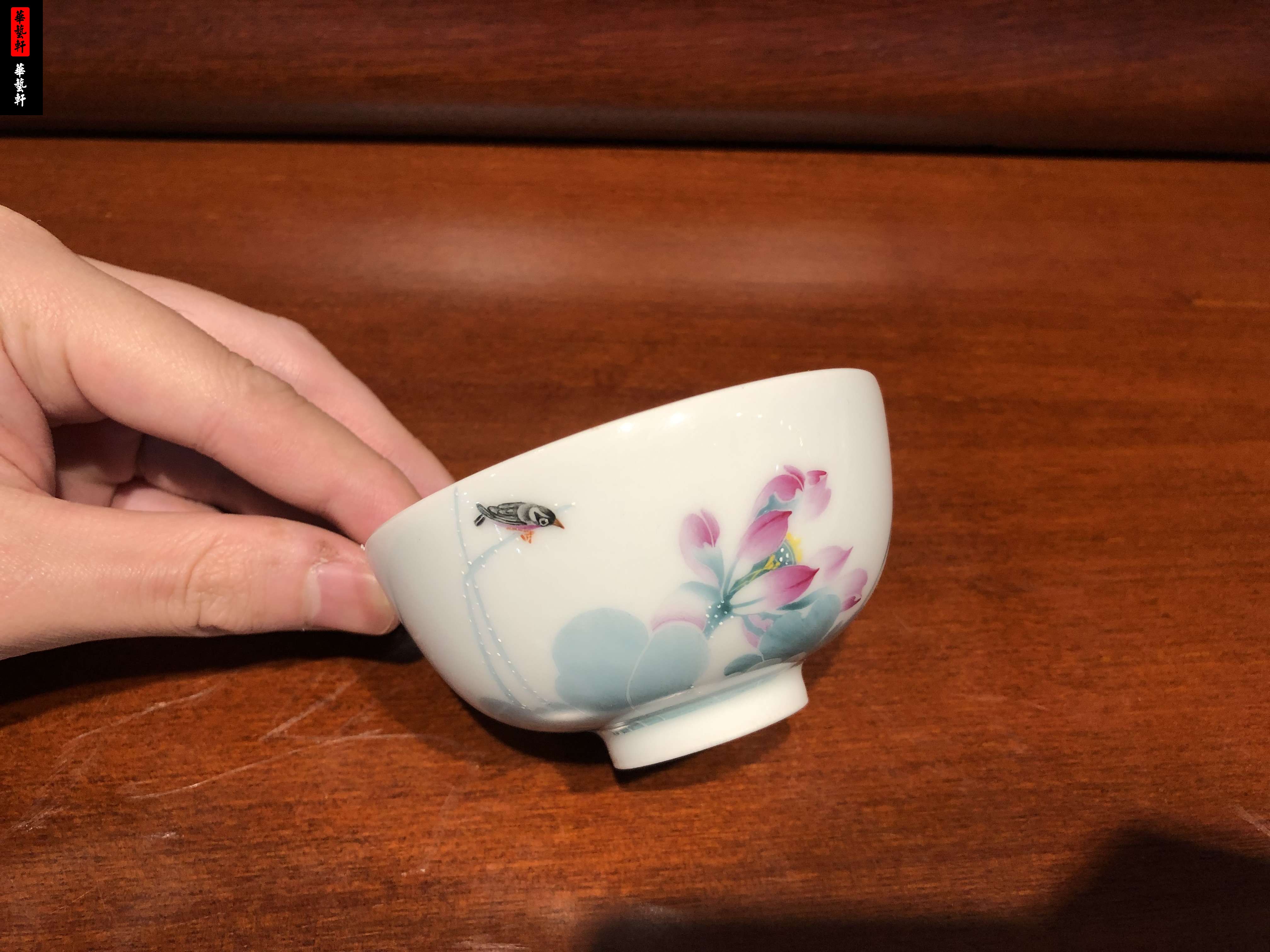 The Jue Kiln Powder Colored this Pivot Lotus Tea Cup Tea Tea Tea Set in Jingdezhen Zhuhai Huayi Xuan Ceramics