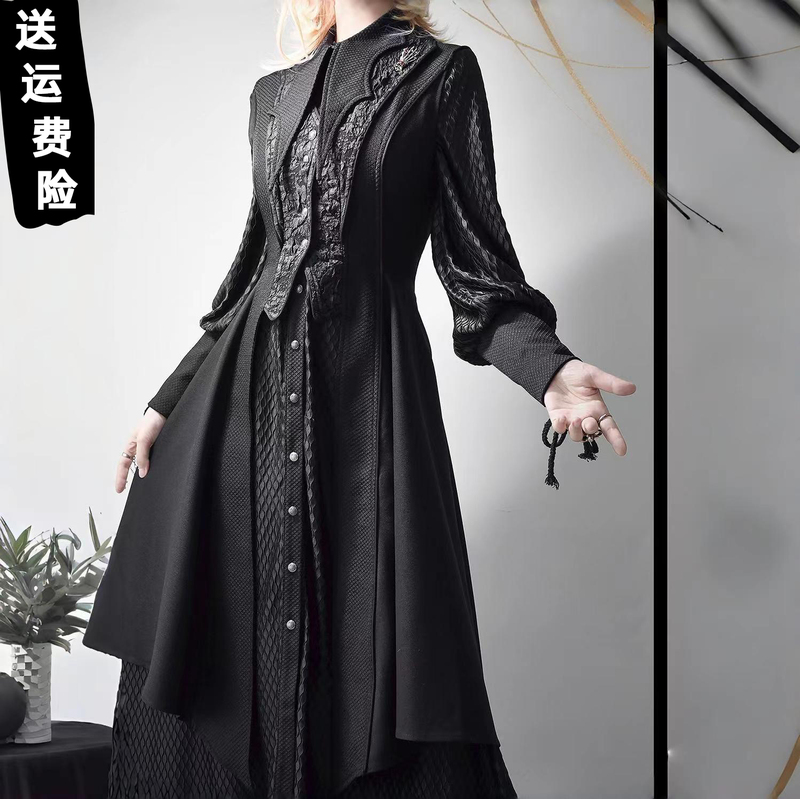 He Is a Dragon Lolita Prince in Gothic Style, a Cool Dark Cosplay Dress, Gender-Neutral Outfit