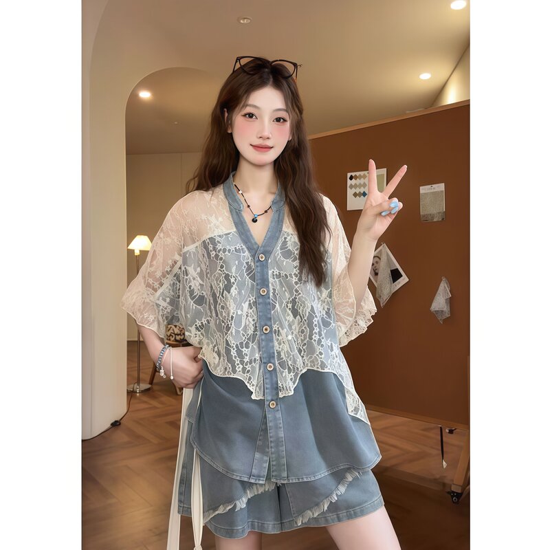 Retro Sweet and Cool Style Denim Lace Splicing Shirt for Women, Summer Salt-Style Girly Asymmetrical Short-Sleeved Top Set Retro Sweet and Cool Style Denim Lace Splicing Shirt for Women, Summer Salt-Style Girly Asymmetrical Short-Sleeved Top Set
