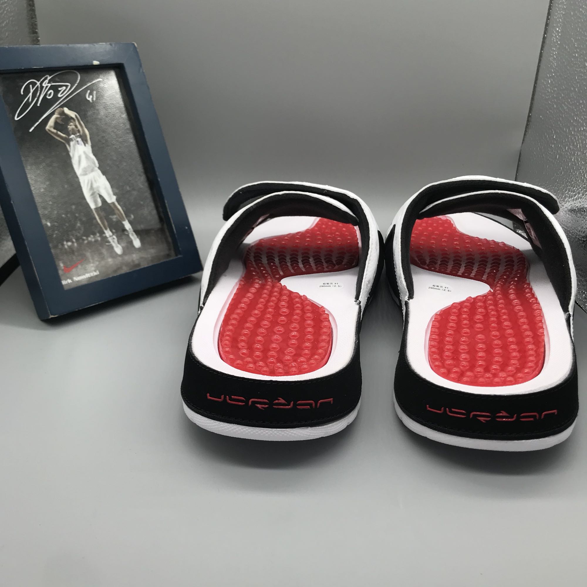 Xia 684915-106 truy cập trong nước JORDAN HYDRO XIII dép thể thao AJ13 Joe 13 Panda dép tổ ong