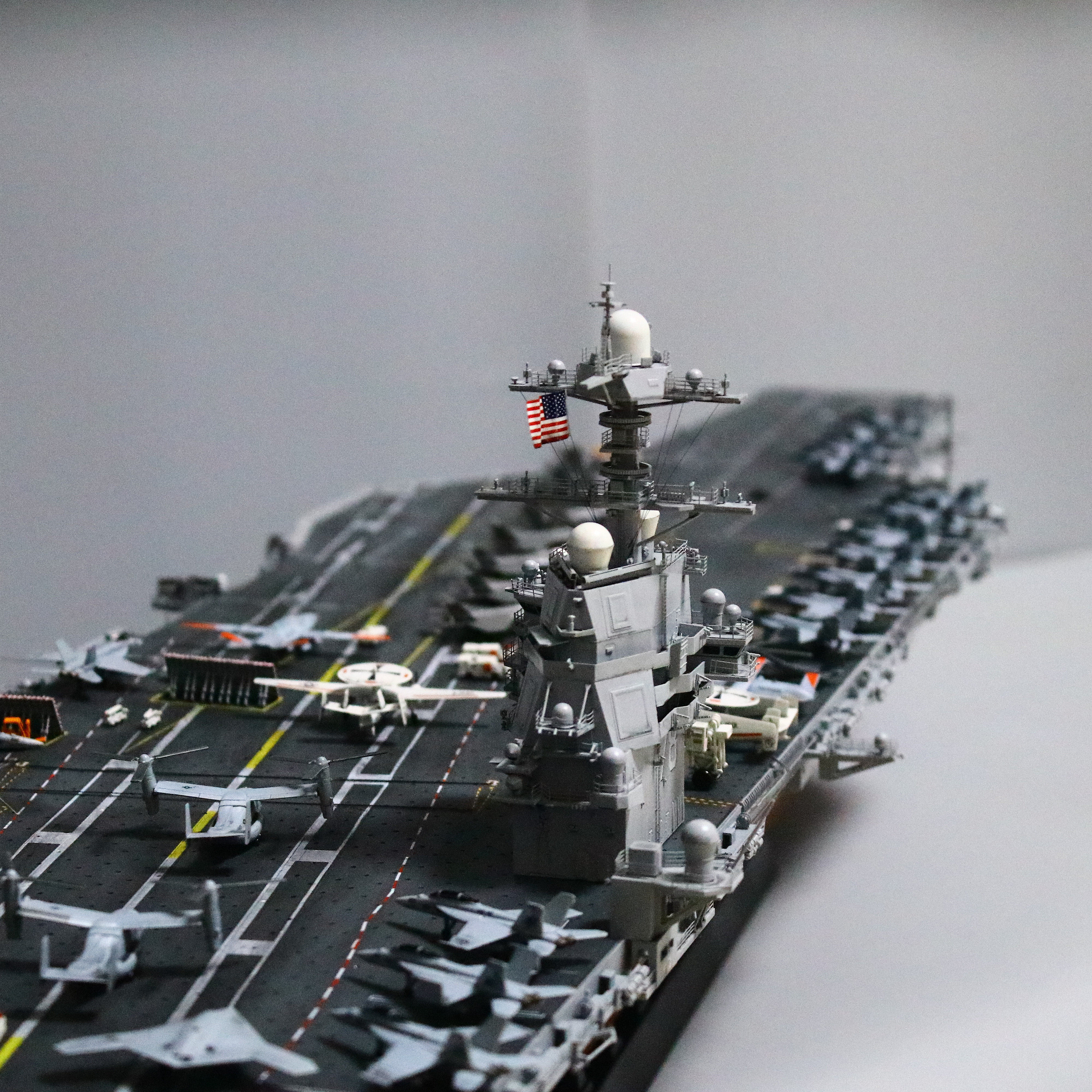 25年最火军事模型！1/350美国海军CVN-78福特级核动力航母模型评测：细节炸裂、收藏党狂喜！-军舰-淘宝好物网