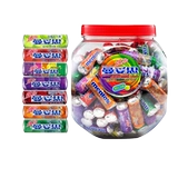 Жевательные надувные конфеты Mentos 1 кг содержат 100 кусочков детских хрустящих конфет со смешанным фруктовым вкусом в бочонке.