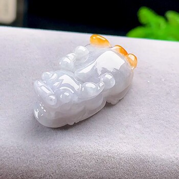 Natural old pit a-grade jade to attract wealth, pixiu jade pendant for men and women, burmese material, jade ice floating yellow pixiu pendant, fidelity