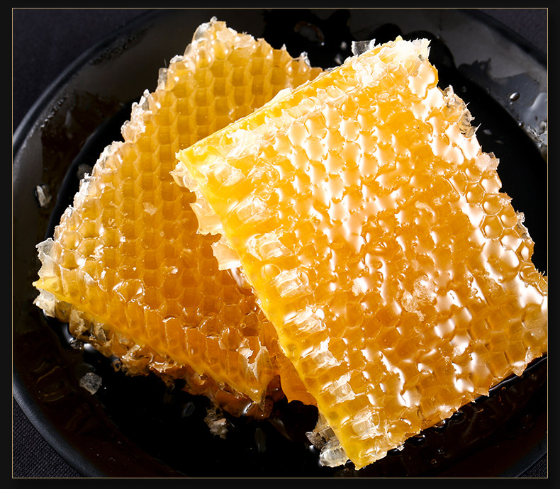 Honeycomb Honey_11.jpg