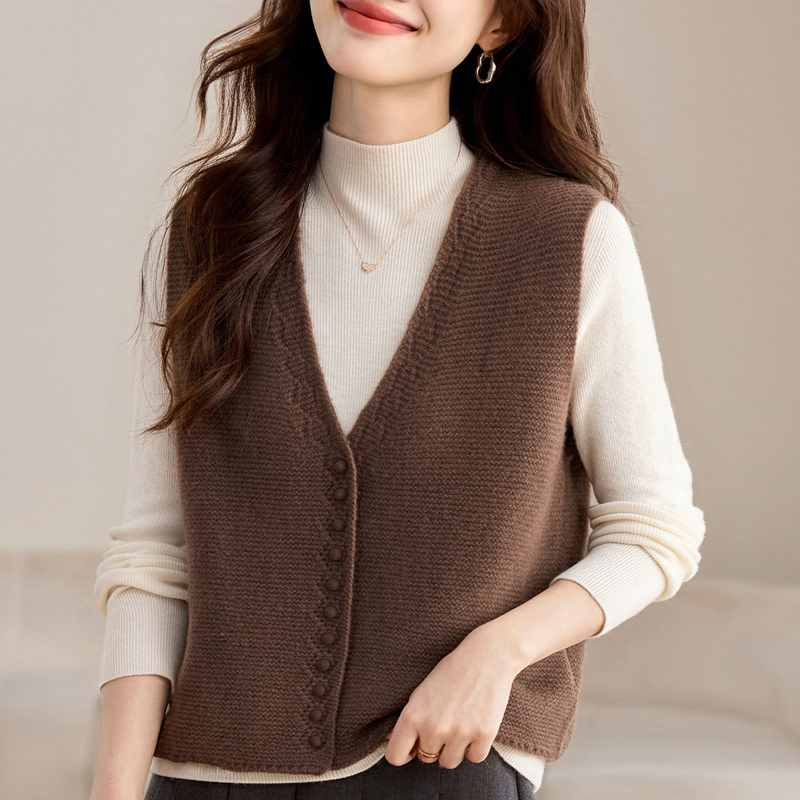100% Pure Wool V-Neck Knitted Vest for Women, Suitable for Spring and Autumn Layering, Sleeveless Sweater Cardigan 100% Pure Wool V-Neck Knitted Vest for Women, Suitable for Spring and Autumn Layering, Sleeveless Sweater Cardigan