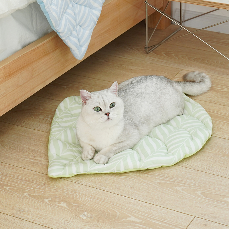 zeze leaf cool mat pet ice mat summer cooling cat mat sleeping with dog mat mat cat supplies