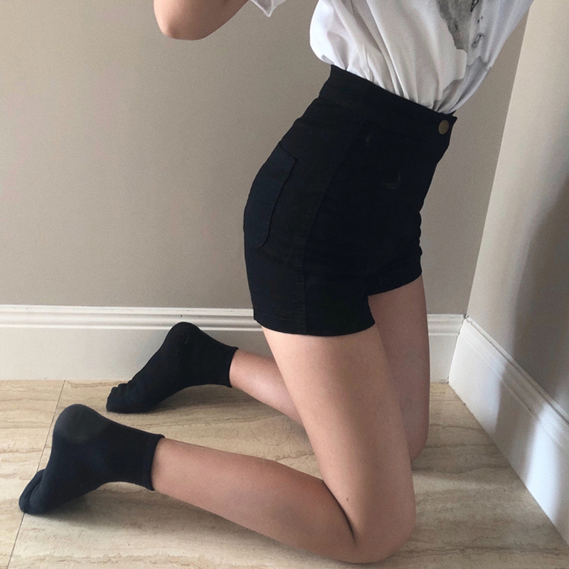 Sexy hot pants 2022 new spring clothing Han version 100 hitch slim black high waist and body elastic denim shorts female tide