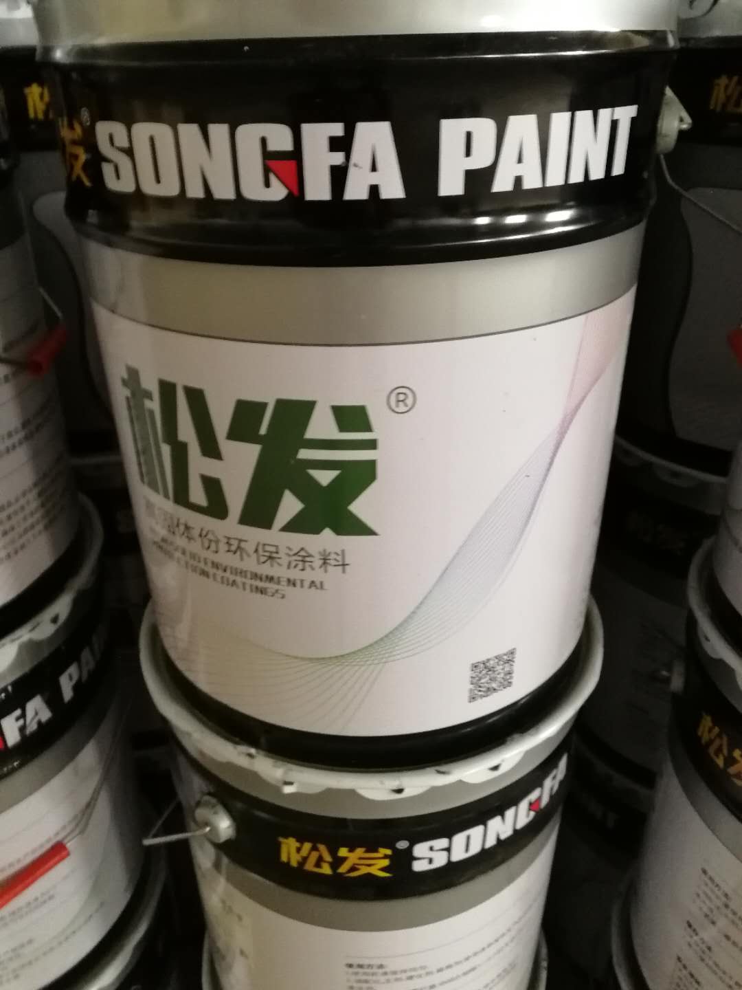 PE钢化亮光漆透明底高遮盖白底漆：装修界的隐形冠军，如何选择才不会踩雷？