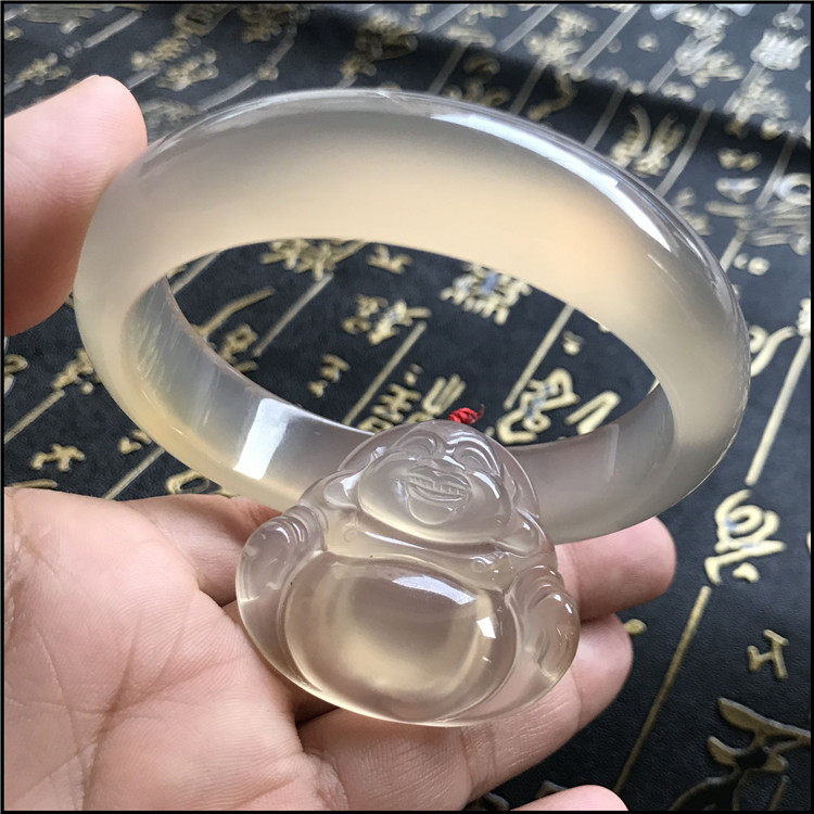 Natural Madagascar White Ice Onyx Chalcedony Bracelet High Ice Strong Fluorescent Horse Material Buddha Belly Buddha Necklace Set