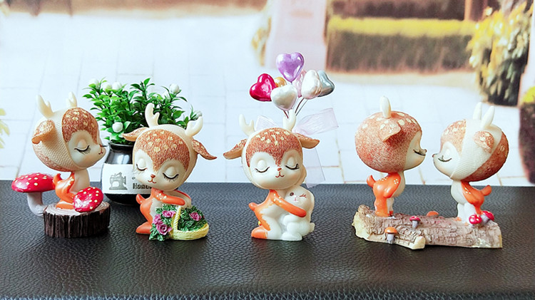 Trang trí xe hươu xe cung cấp tất cả các cách an toàn và sáng tạo dễ thương đồ trang sức xe trang trí mạng lưới trang trí búp bê màu đỏ trang trí taplo ô tô đẹp