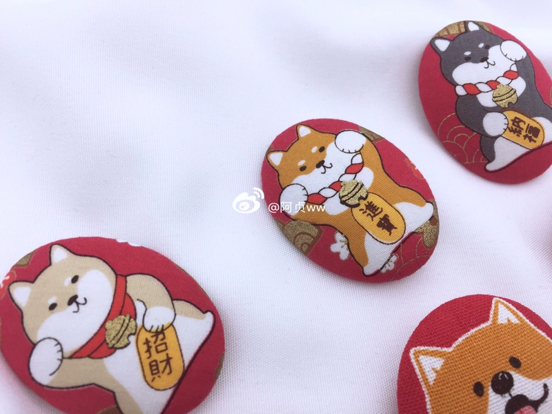 Vải thủ công ban đầu phim hoạt hình dễ thương mèo Nhật Bản Shiba Inu sáng tạo trâm ghim phụ kiện túi nữ hai miễn phí vận chuyển - Trâm cài