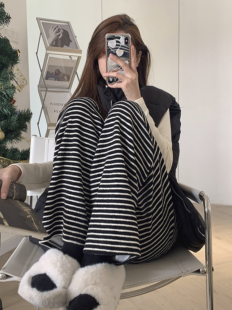 春季2023新款宽松显瘦直筒阔腿裤杏色高腰条纹垂感休闲裤女裤子潮详情21