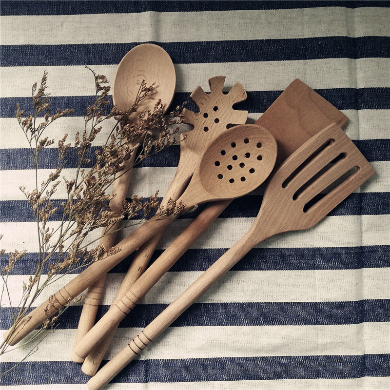 Chumu original five-piece set of beech kitchen utensils, solid wood spatula, wooden spoon, noodle spoon, mixing spoon, colander, wooden shovel