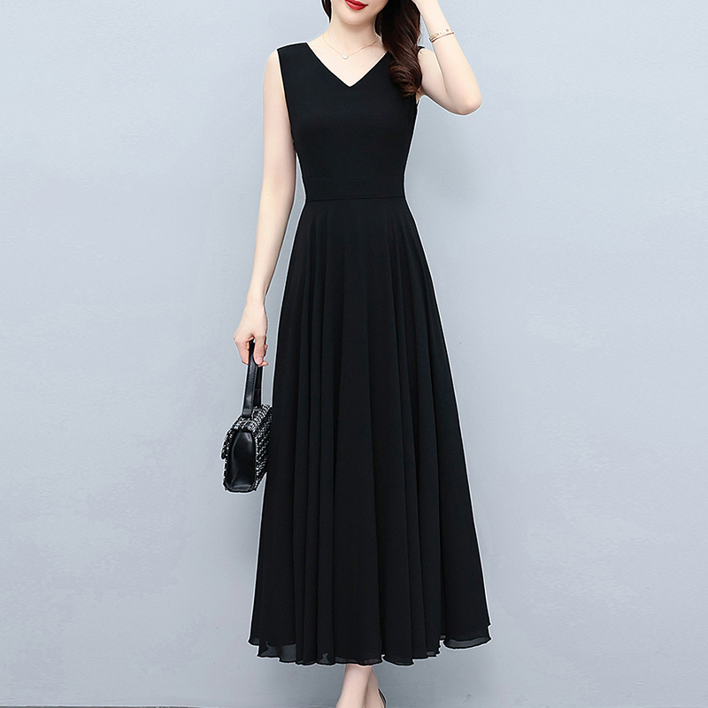Summer Long Sleeveless Chiffon Dress 2026 New Style for Plus-Size Women, Slimming, Tummy-Concealing, Elegant and Sophisticated Tank Dress