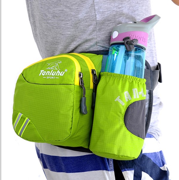 Outdoor running sports hiking close-fitting water bottle water bottle pocket mountaineering mountaineering mountaineering travel travel waterproof mobile phone pocket