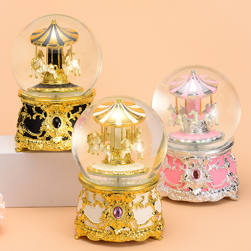 Carousel children's crystal ball music octopus box to send girlfriend Tanabata Valentine's Day touched birthday lover gift