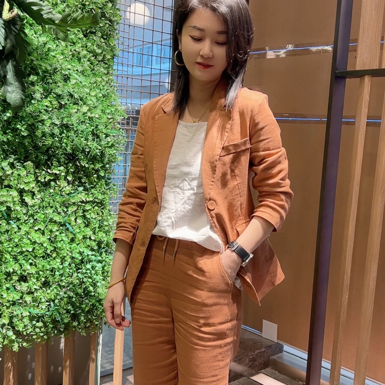 乐衣凡轻奢女装