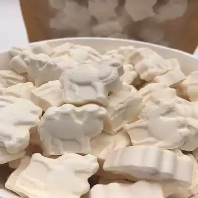 Xinjiang specialty camel milk shellfish 260g dry eat high calcium milk tablets children leisure snacks milk sugar tablets bulk