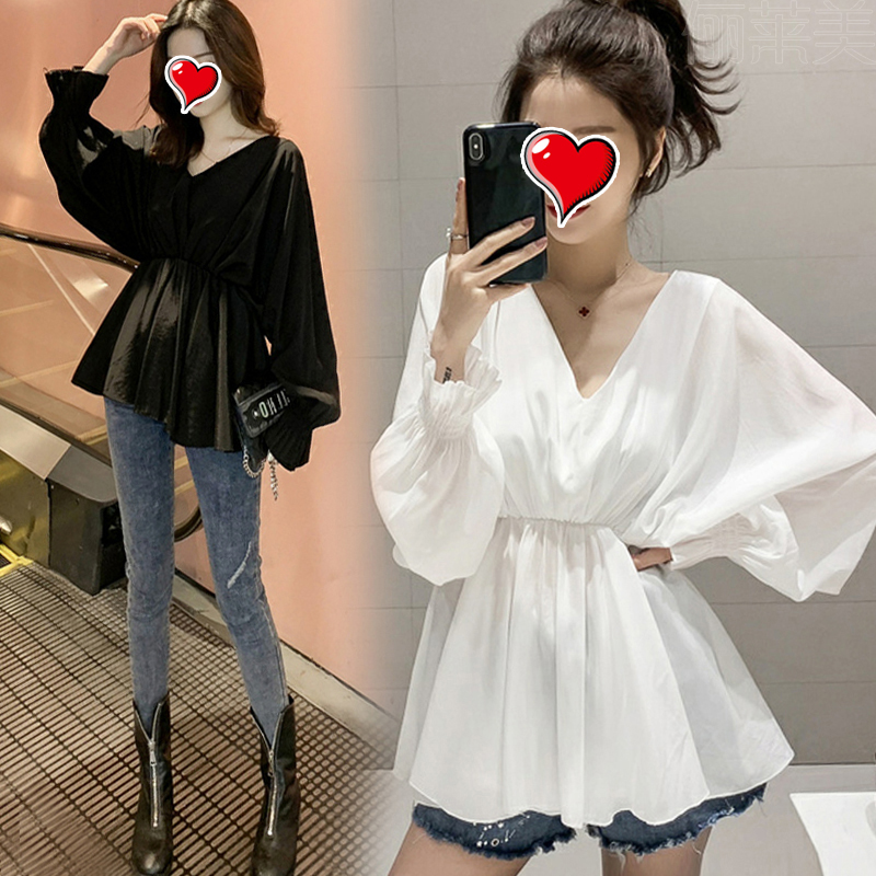 Maternity wear autumn top 2022 new V-neck lantern sleeve mid-length version doll loose and thin maternity dress