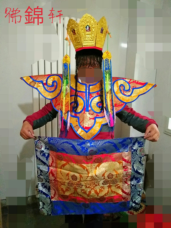 Tibetan Buddha clothes with a five-Buddha crown knife covered black hat corner to help with the floating belt method supports a variety of customization