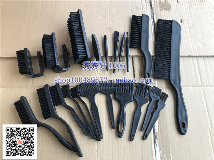 Anti-static brushes U-shaped brushes Straight handle brushes Round handle brushes Crank brushes Row brushes Large, medium and small brushes