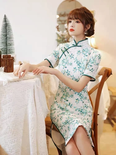 Легкое ципао в форме цветка