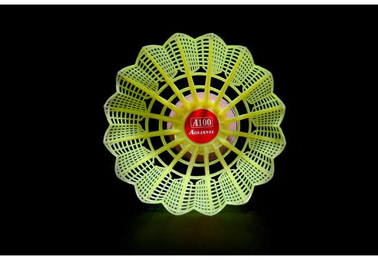 1 ống chính hãng Áo đặc biệt 12 Gói nylon cầu lông nhựa bóng kháng để chơi nhà vua không phải là xấu đào tạo vợt cầu lông công thủ toàn diện