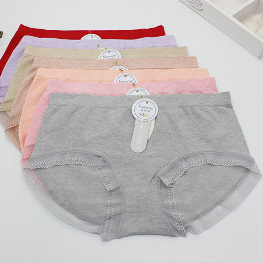 Teenage Girl Style Seamless Modale Middle Waist Pure Cotton Crotch Lace Side Sexy Cotton Shorts Head No-Mark Triangle Underwear