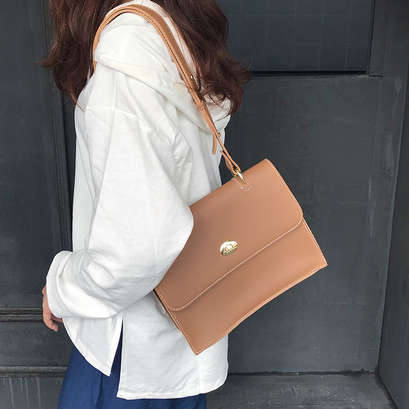 Túi xách 2019 phiên bản Hàn Quốc mới của túi đeo vai đơn giản retro giản dị hoang dã Túi đeo chéo nam son nữ thủy triều - Túi xách nữ balo đeo chéo