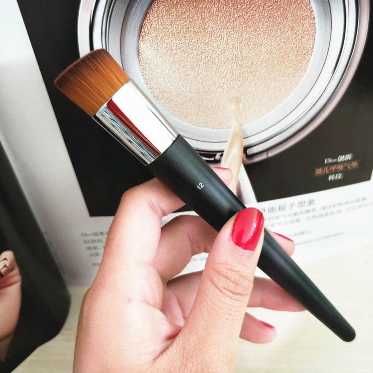 包邮粉底液刷 斜头 平头 扁头 完全遮瑕专业化妆刷