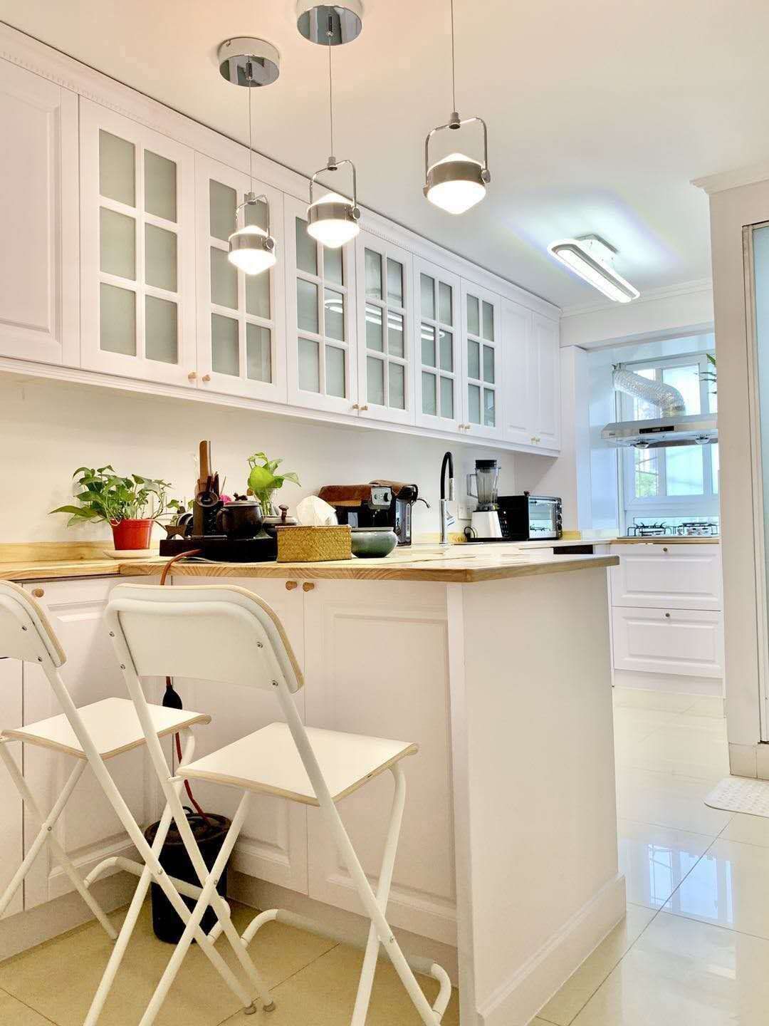 Kitchen Guard House European Style Kitchen Plastic Suction Whole Cupboard Solid Wood Table Face Nordic Style Kitchen Overall Cupboard Design to be environmentally friendly