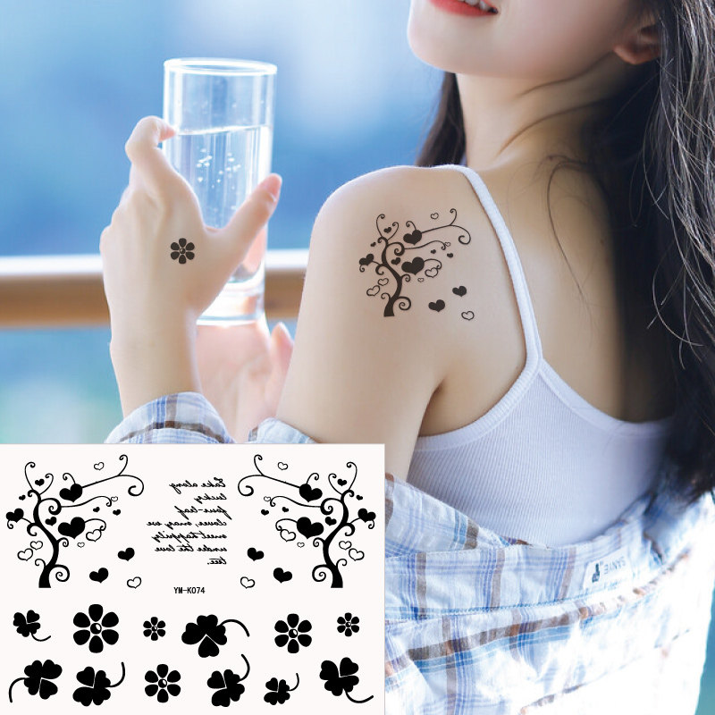 Small frescoed sexy chest foot shoulder arm wrists neck shoulder four leaves of grass luckily foliage tattooed with waterproof K074