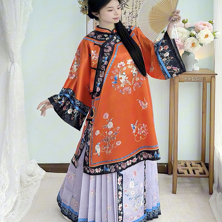 👗穿越时空的优雅：复古风清汉女装宽袖晚清氅衣锦绣蝶羽原创晋商少奶奶服旅拍印花款-上衣-淘宝好物网