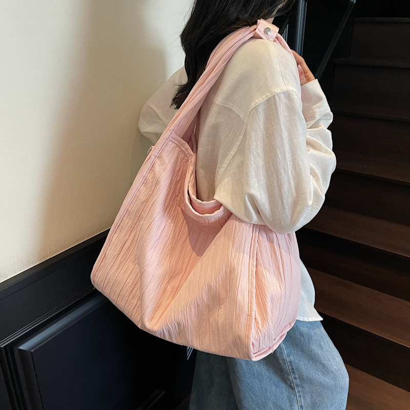 6.9 Huaxijia New Arrival Summer Relaxed Tote Bag For Women 2025 Large Capacity Shoulder Crossbody Trendy Bag - Thumbnail 6