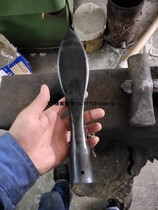 Wild boar spear spring steel one-piece forging unopened blade short spear Red tassel gun model handmade wild boar spear javelin dart