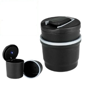 汽车通用二合一带灯车载烟灰缸