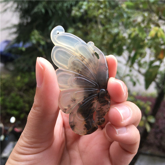 Natural jade yellow dragon jade water plant flower butterfly pendant pendant fashion women's neck jade