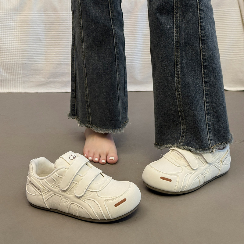 Trendy Thick-Soled White Sneakers for Women, 2026 New Spring Casual Shoes, Versatile Sports Popular Style Loafers