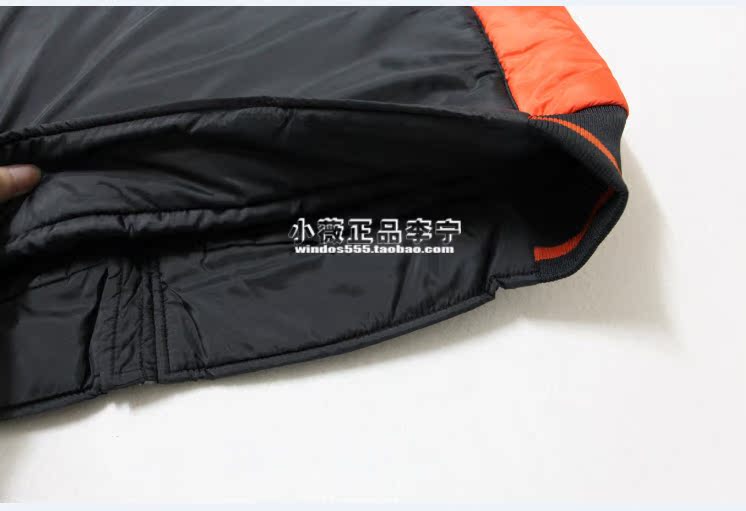 Li Ning cổ điển cũ tiêu chuẩn tài trợ theo dõi và lĩnh vực đội mùa đông nam giới và phụ nữ bông vest cotton bó sát phù hợp với dày áo ba lỗ nam the thao