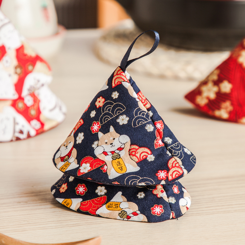 Japanese cute triangle anti-scalding pot cap kitchen casserole ear enamel pot handle insulated cartoon fabric glove clip