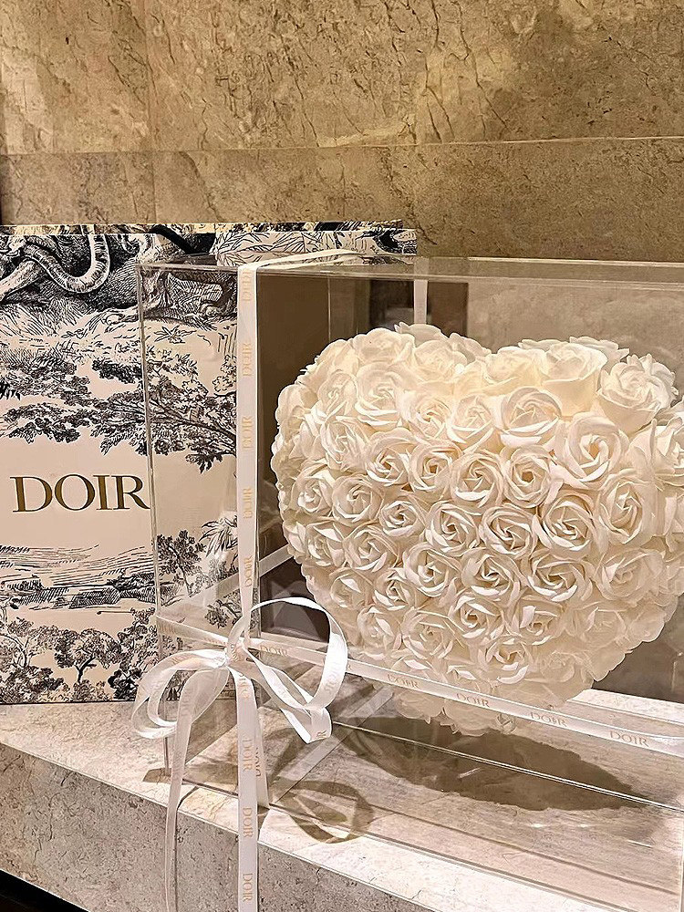 Birthday Gift Girl Sends Girlfriend Diy Artisanal Senior Sensation Newlywed Life Flowers Girlfriends Valentine's Day 