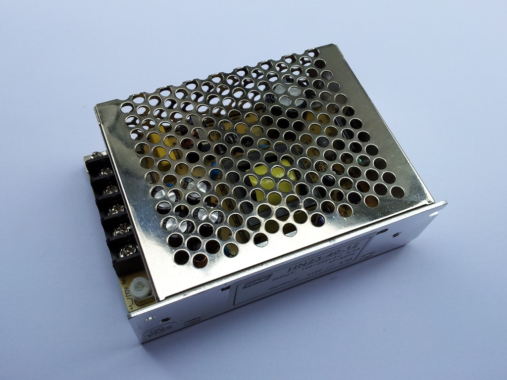 40W DC-DC switching power supply Car power supply 12V to 12V 3 3A Dimensions 110*78*35